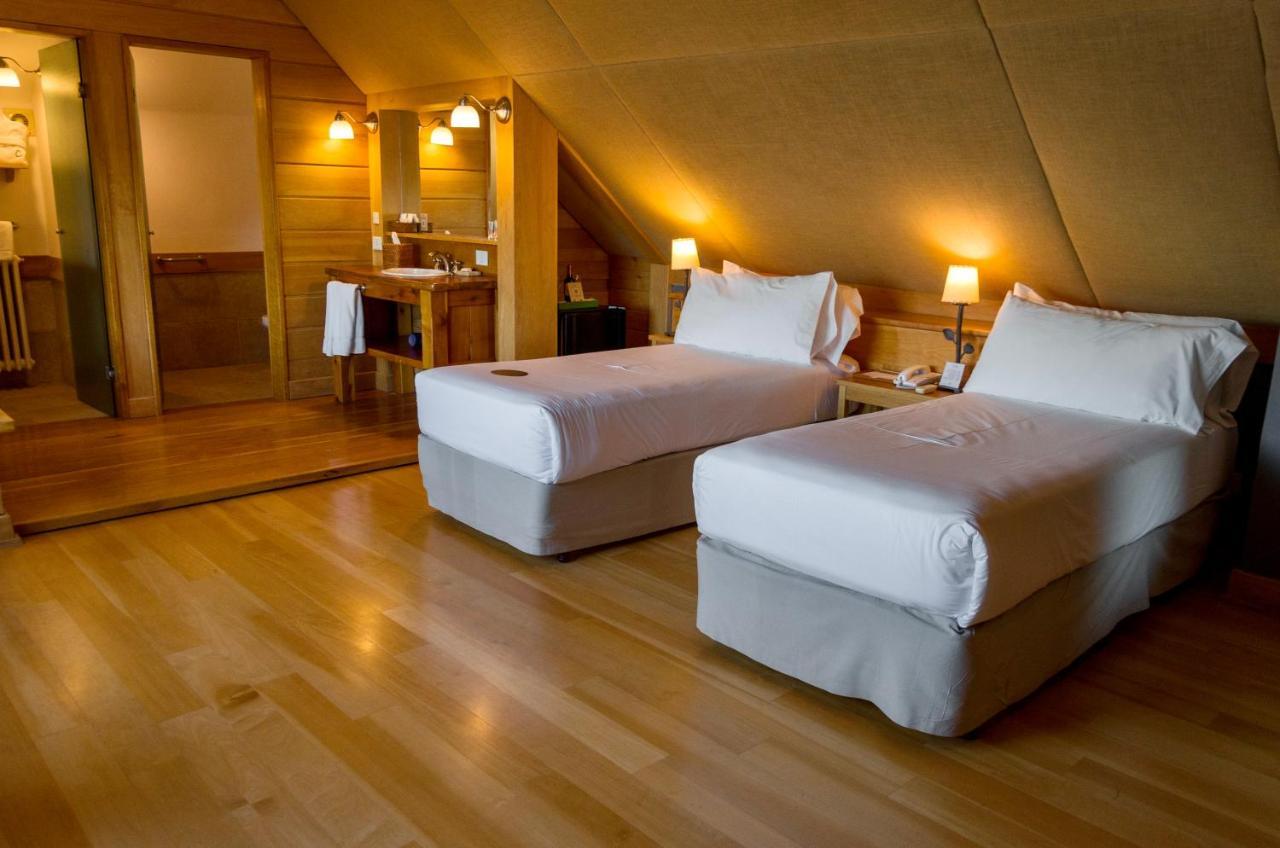 Quarto Duplo com Vista Lago