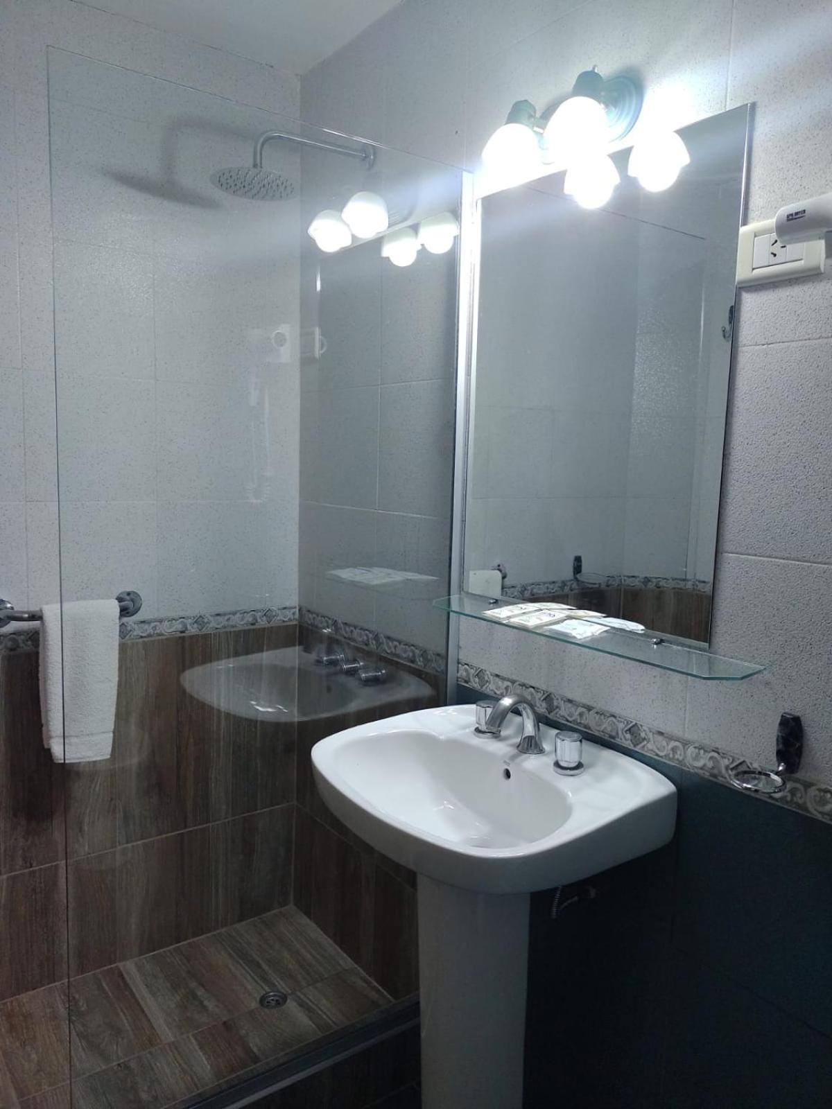 Quarto Twin Standard