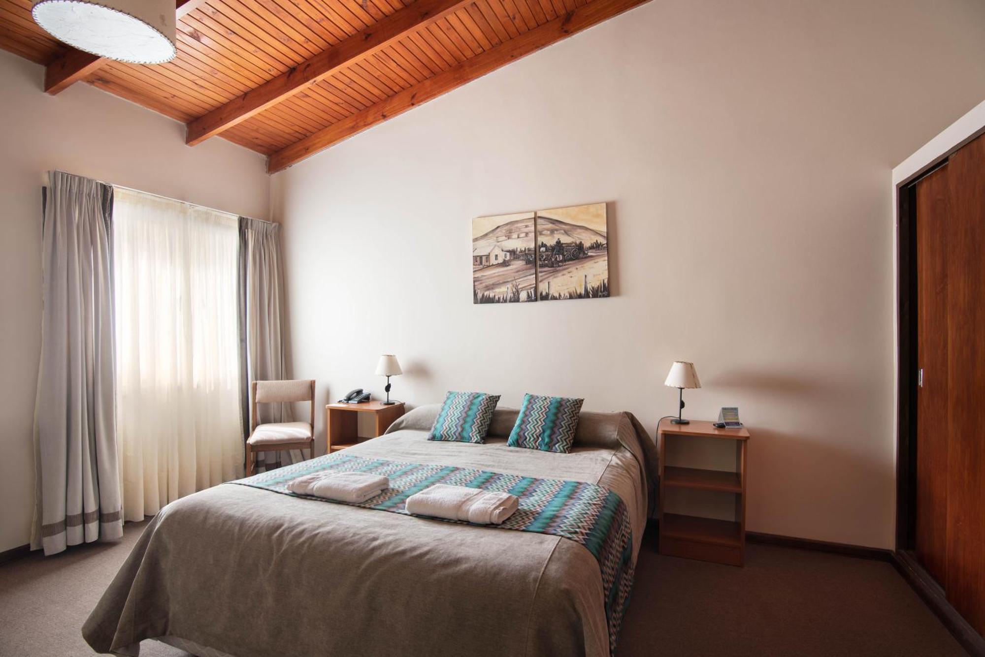 Standard Double Room,1082794612:JPEG