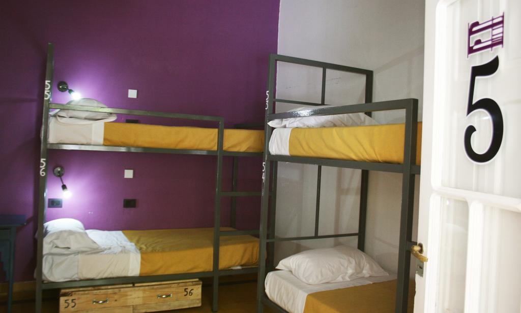 Cama en habitación compartida mixta de 8 camas