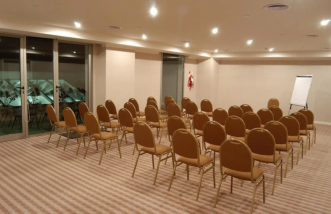 Howard Johnson Sierras Hotel y Casino Alta Gracia-1