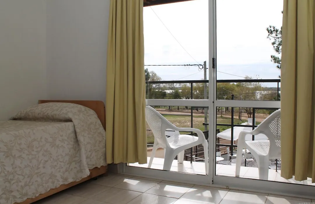 Brisas del Lago Apartamentos-1