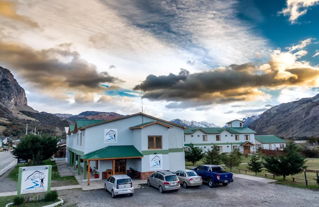 Hostel Pioneros del Valle-1