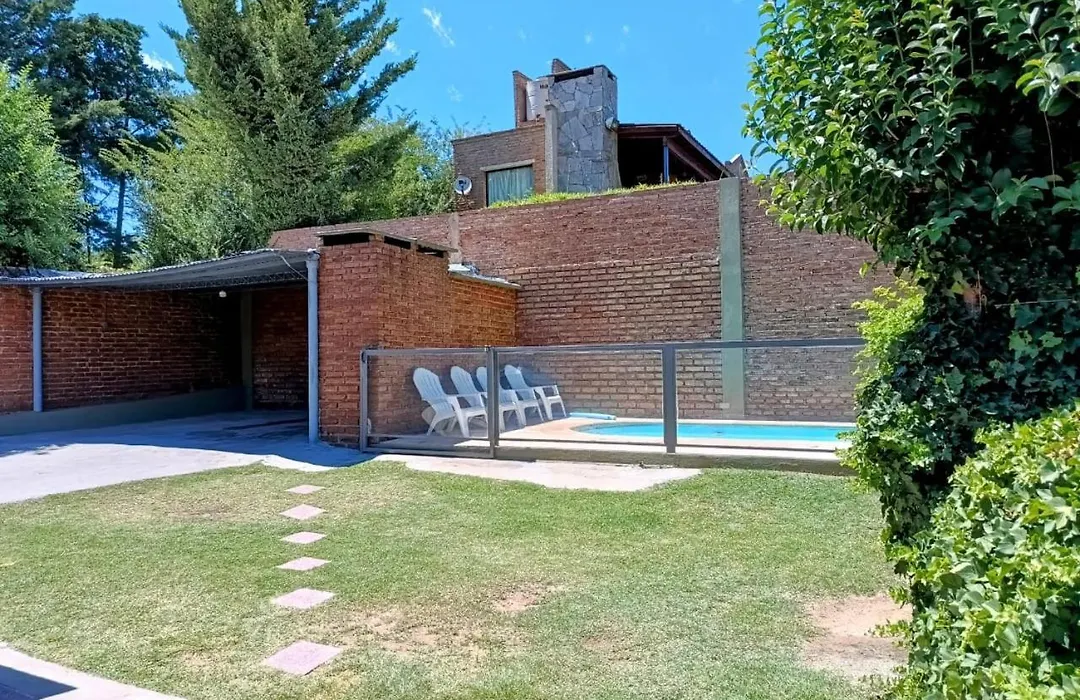 La Casa de Las Flores Potrero de los Funes-1