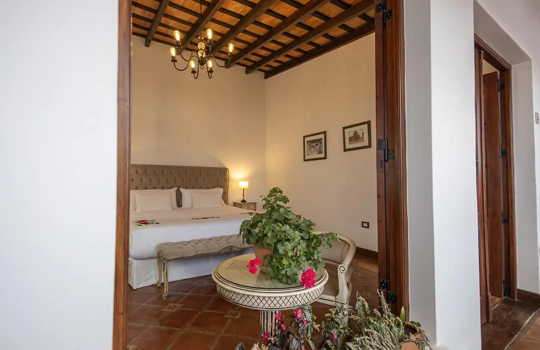 Iraola Hotel Boutique-1
