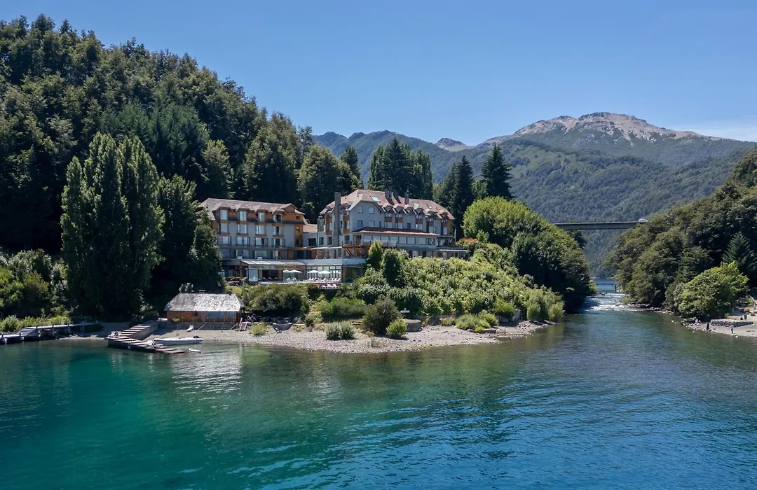 Correntoso Lake & River Hotel-1