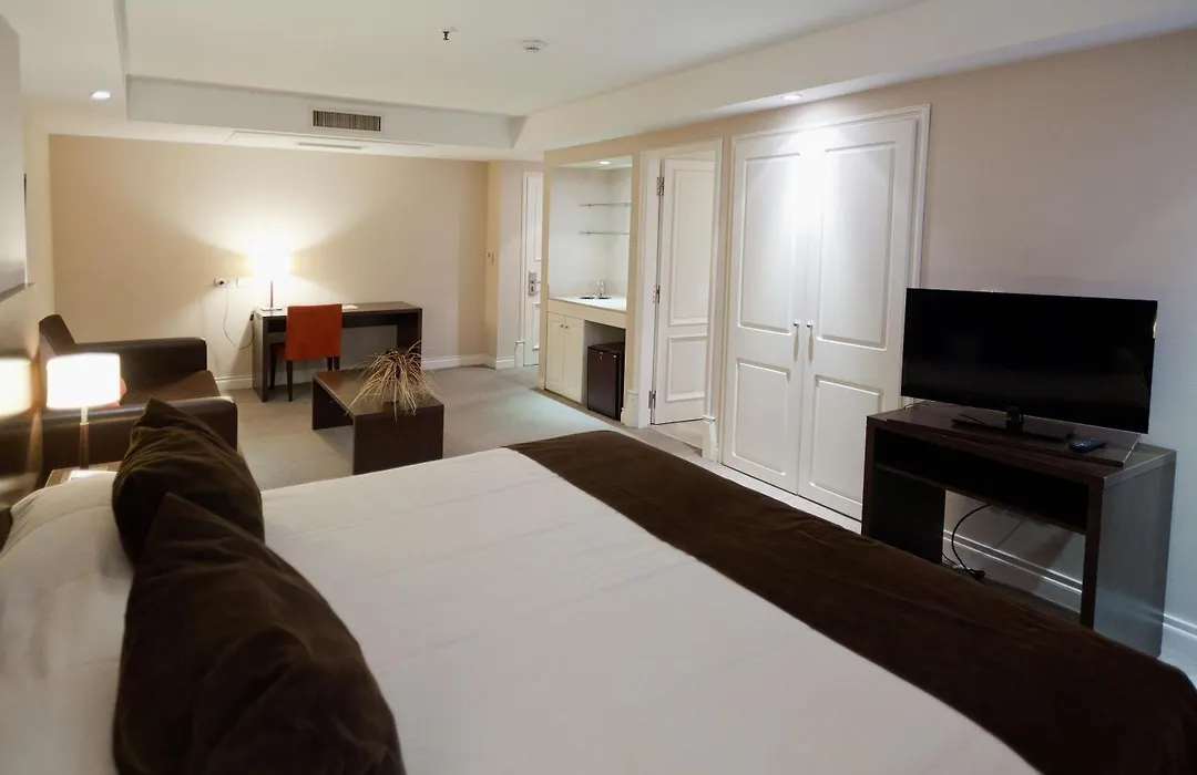 Visit Hotel & Apart-1