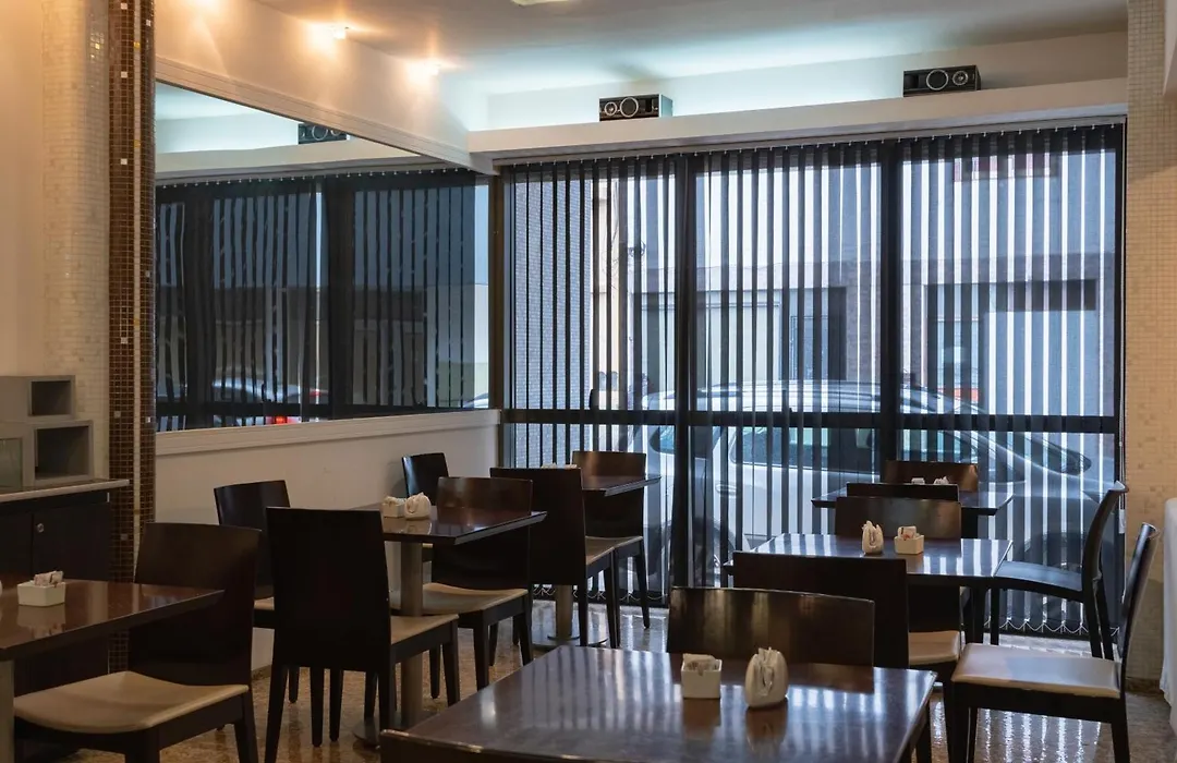 Zoom Apartments Hotel-1