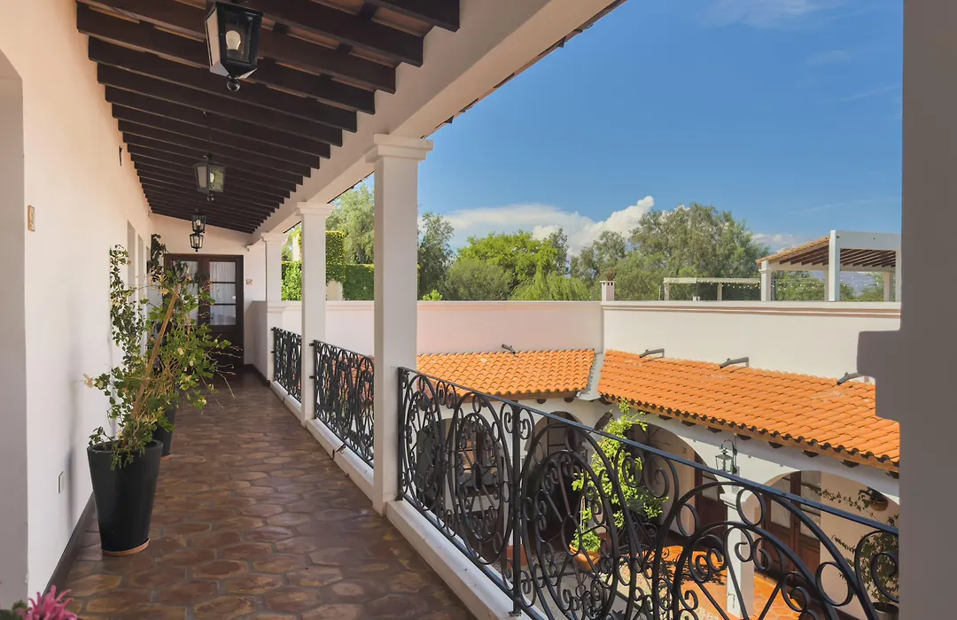 Iraola Hotel Boutique-1