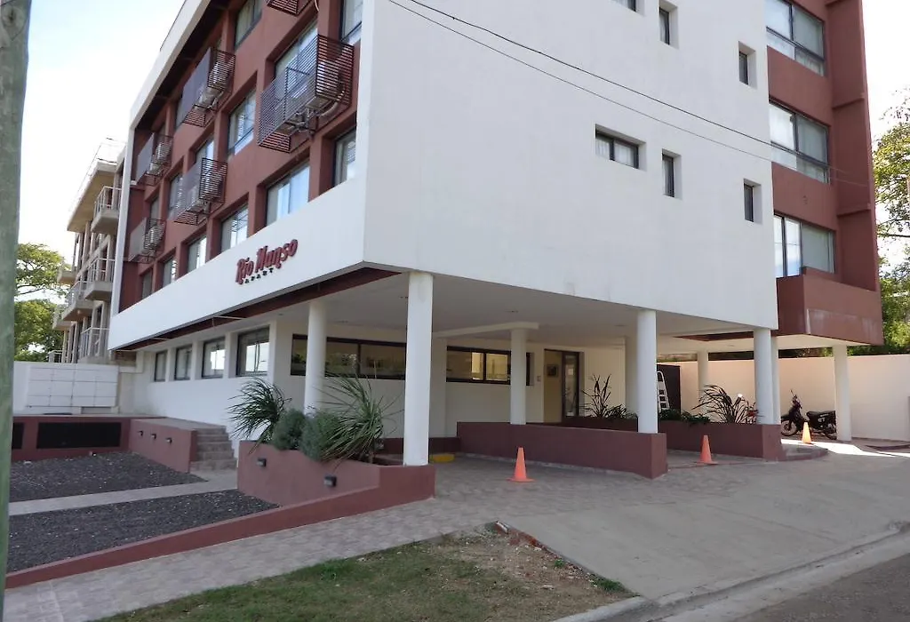 Rio Manso Apart Hotel-1
