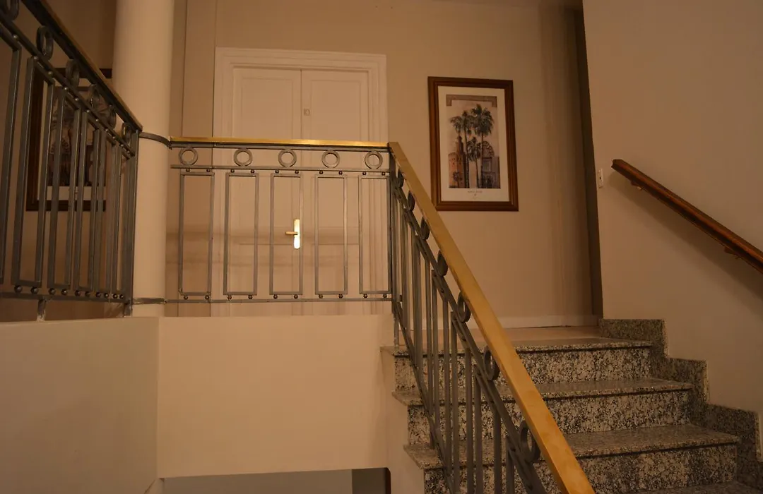 Hotel Praga-1