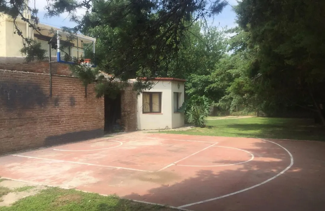 Alojamiento en casa quinta, habitación privada-1