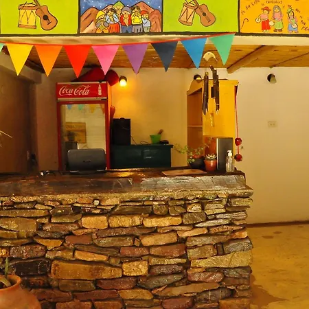 Giramundo Hostel Purmamarca-2