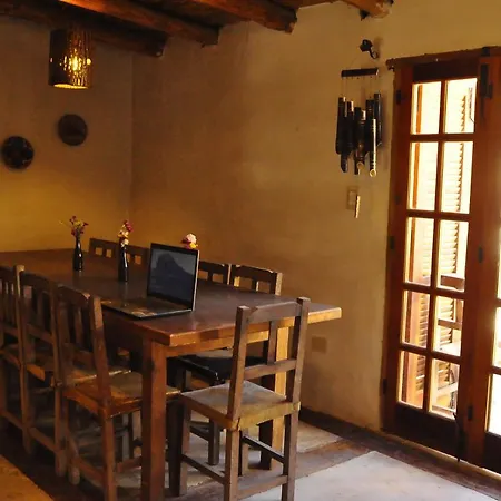 Giramundo Hostel Purmamarca-3