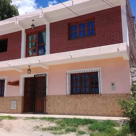 Imaynalla Humahuaca Hostl-2
