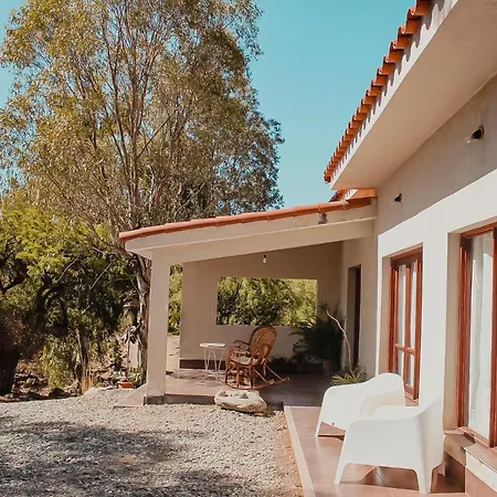 EL PEDREGAL - Casa rural en Cafayate pileta exclusiva-3