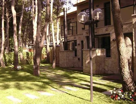 Complejo Aylen , Departamentos en Pinamar-2