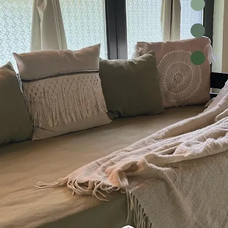 Berdina casa estilo loft con jardín, parrilla y cochera a 3 cuadras de la plaza de Chacras de Coria-2