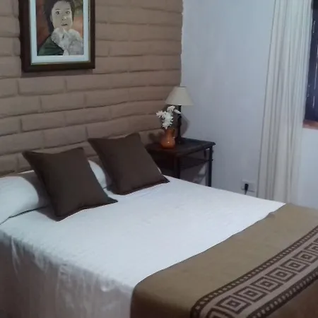 Hostal Tierra De Vinos-3