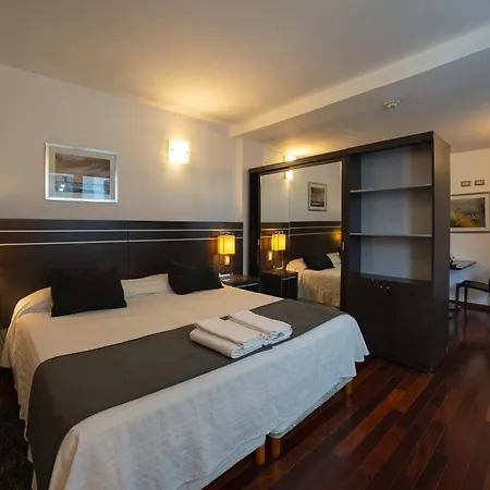 Zoom Apartments Hotel-2