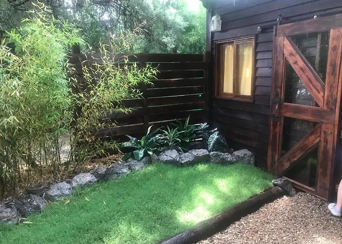 Apartamento La Casa Del Arbol con pileta privada Capilla del Señor, Argentina