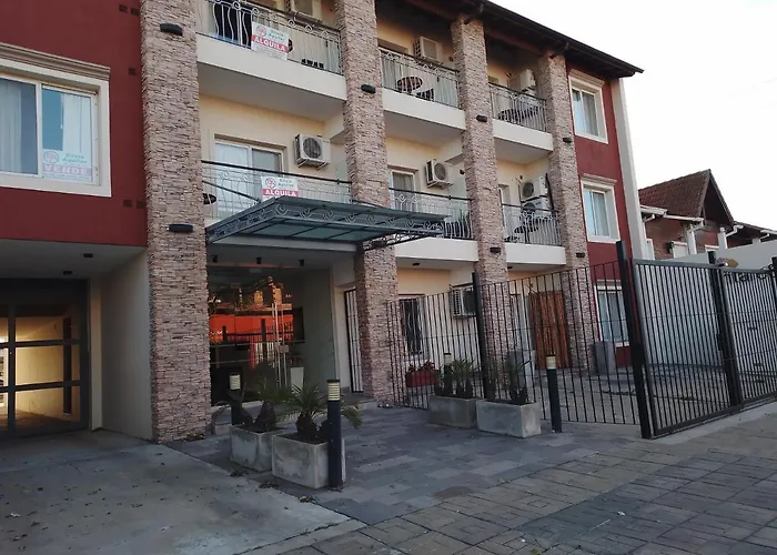 Alberti Apartaments Campana, Argentina