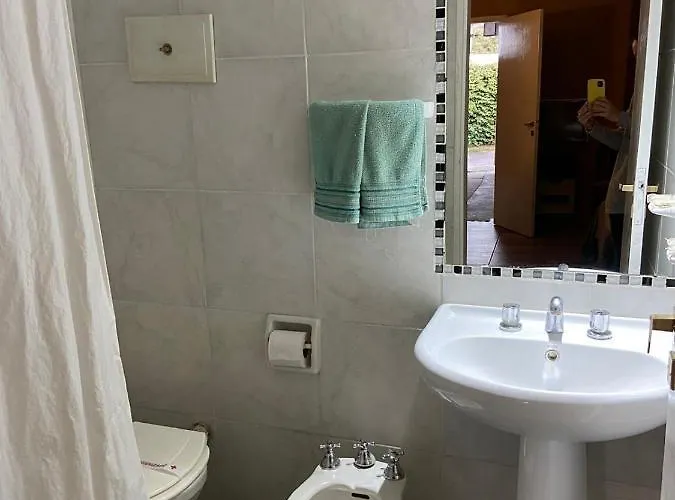 Hotel-Alojamiento Candilejas Paraná, Argentina