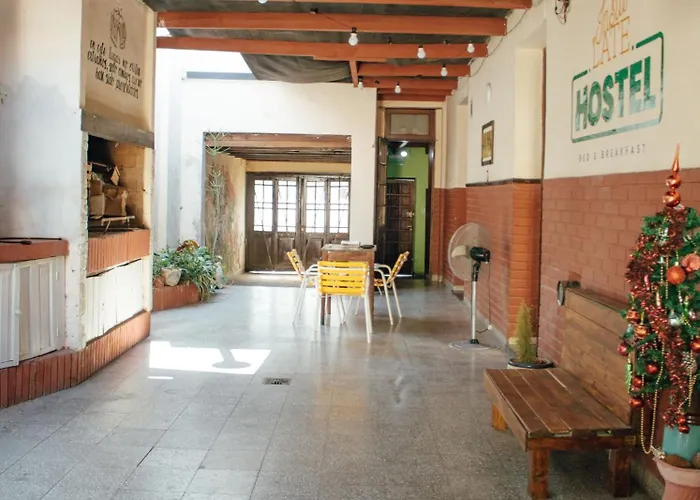 Instalate Hostel