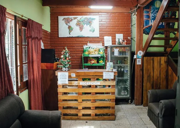 Instalate Hostel