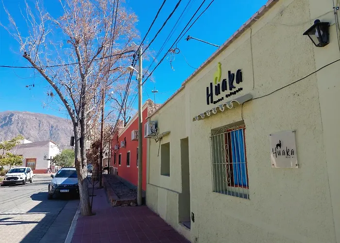 Huaka Hostel And Guest House