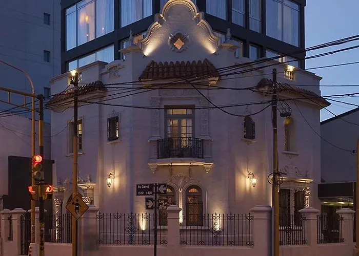 Ambit Boulevard Boutique