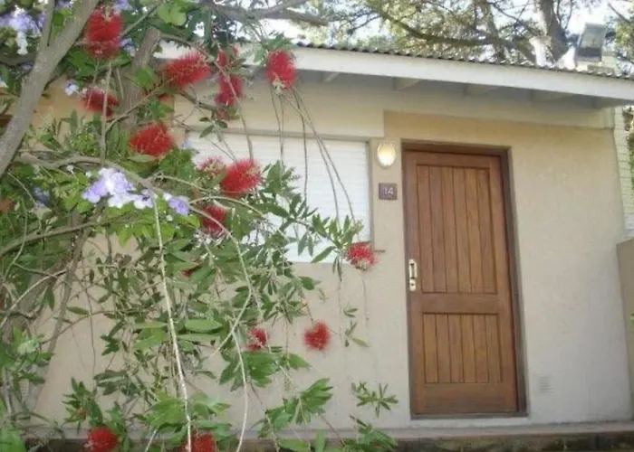 Monserrat Bungalows Con Pileta Y Parrilla