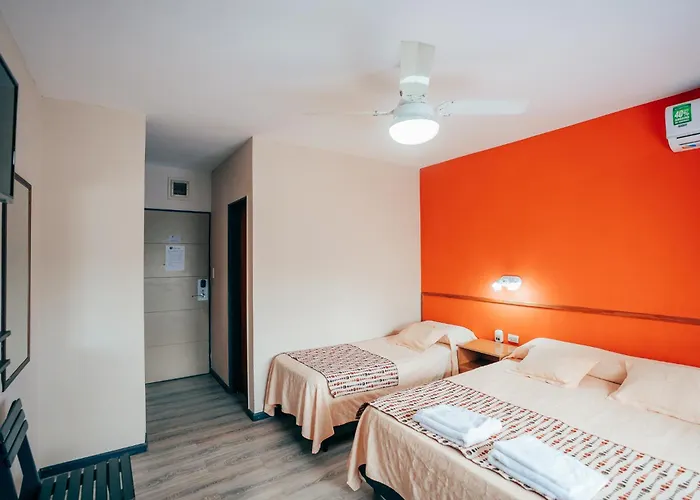 Hotel Algarrobo