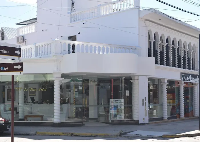 De Las Artes