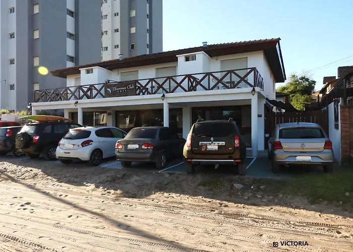 Hotel Tiburones Club