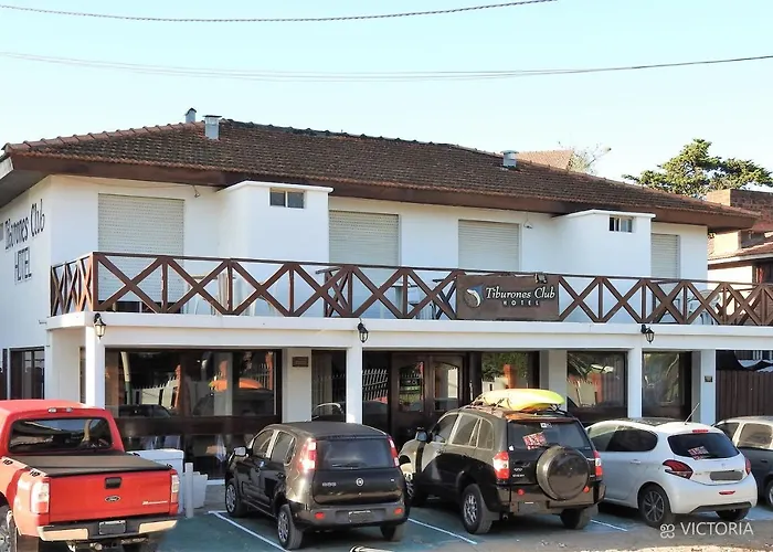 Hotel Tiburones Club